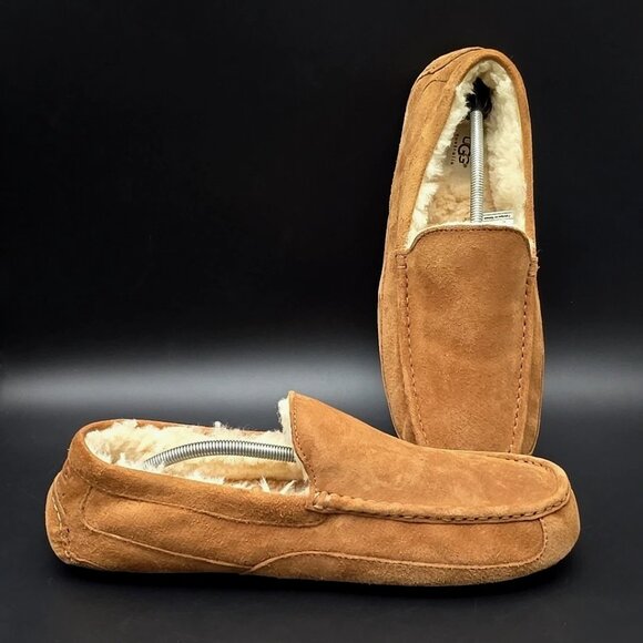 UGG Ascot Suede Chestnut Sheepskin Lined Slip-on Slippers Men's Size 13 - Picture 1 of 12